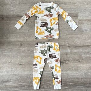 Carter’s trucks pajama set size 18 months